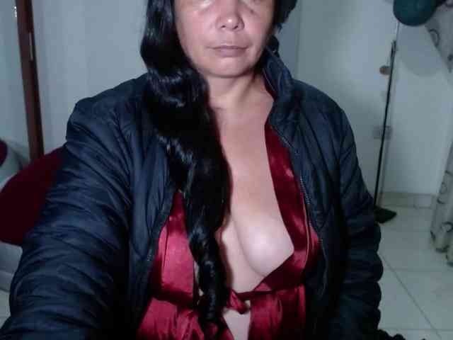 vivian-milf-paint webcam