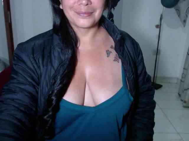 vivian-milf-paint webcam