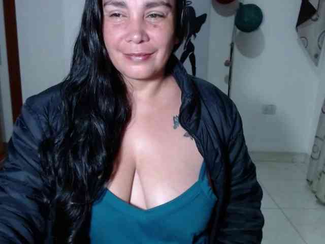 vivian-milf-paint webcam
