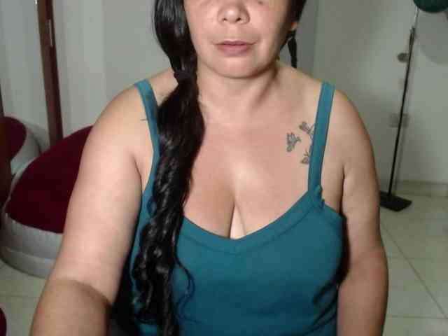 vivian-milf-paint webcam