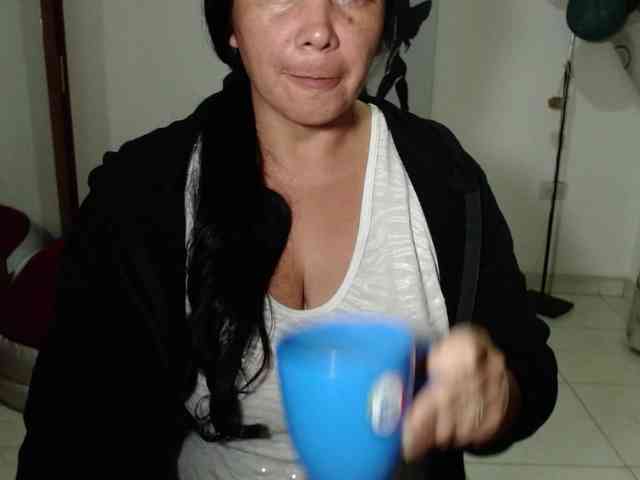 vivian-milf-paint webcam