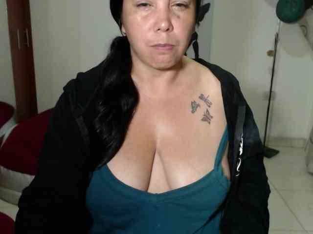 vivian-milf-paint webcam