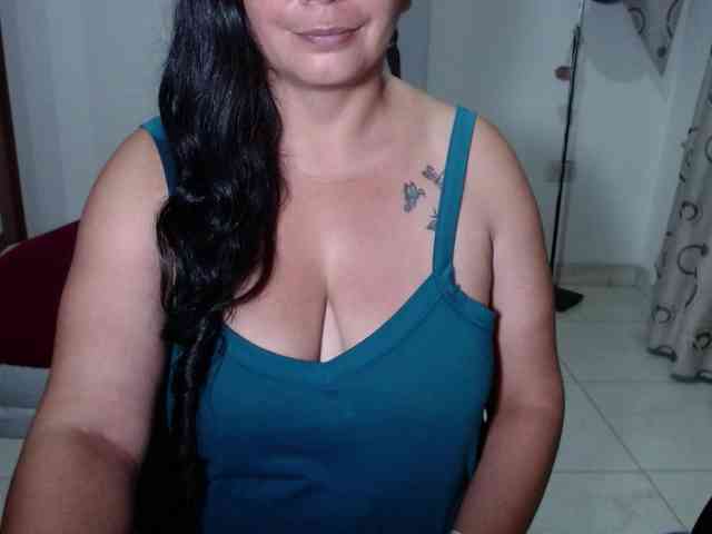 vivian-milf-paint webcam