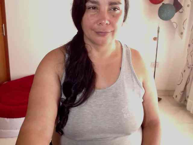 vivian-milf-paint webcam