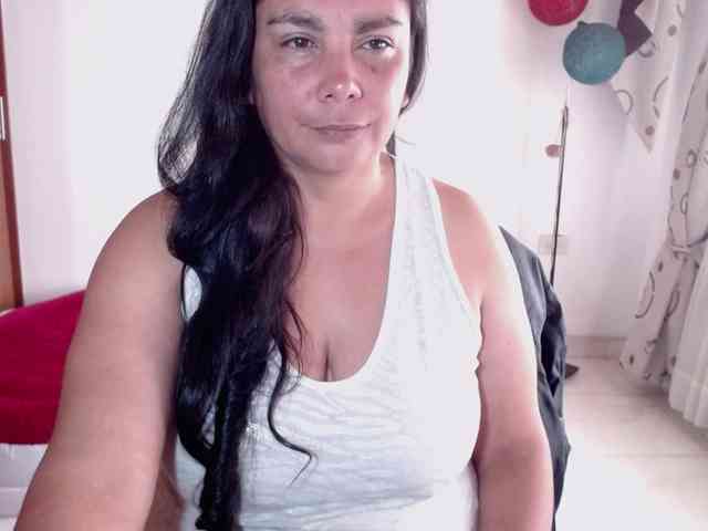 vivian-milf-paint webcam