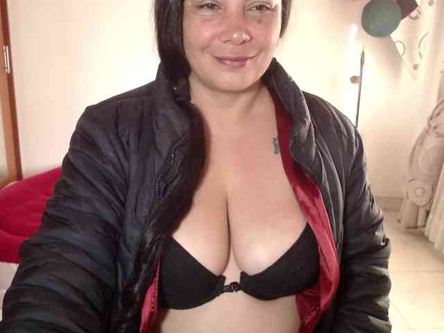 vivian-milf-paint webcam