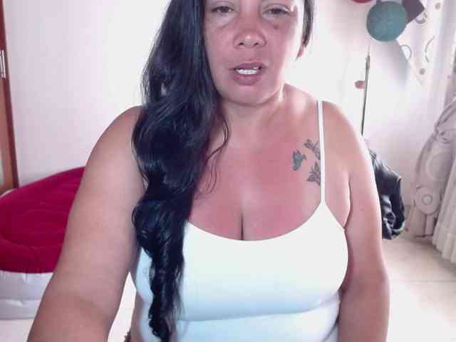 vivian-milf-paint webcam