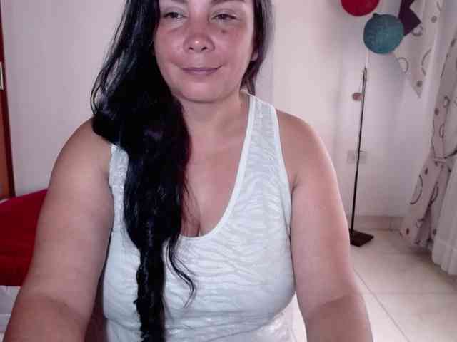 vivian-milf-paint webcam