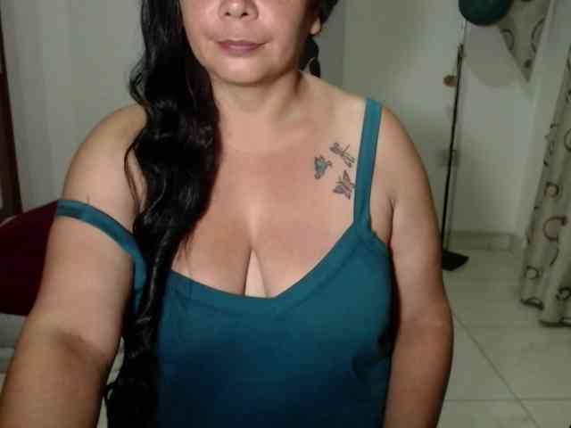 vivian-milf-paint webcam