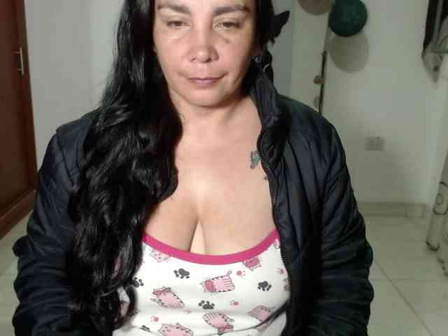 vivian-milf-paint webcam