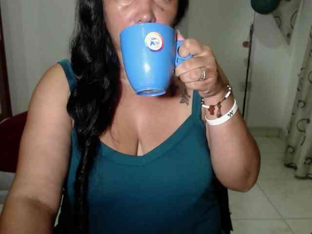 vivian-milf-paint webcam