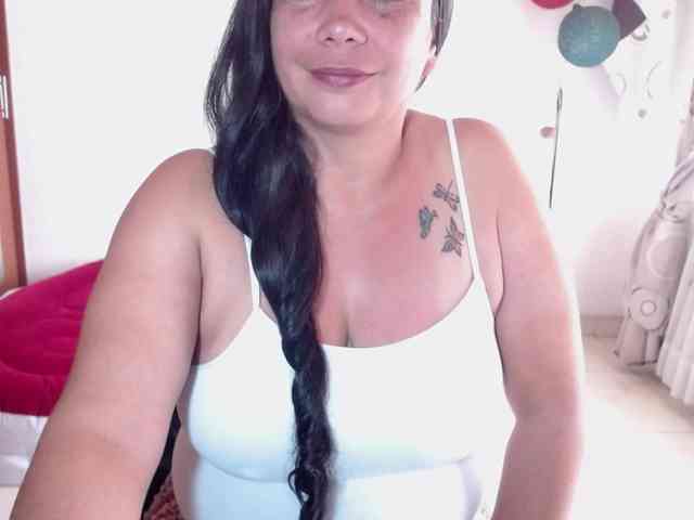 vivian-milf-paint webcam