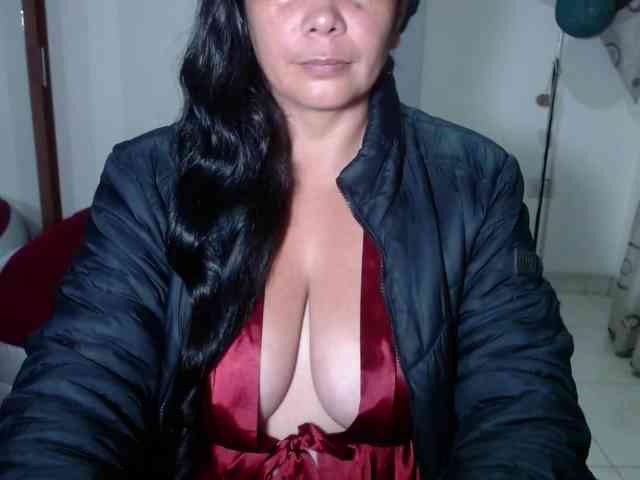 vivian-milf-paint webcam