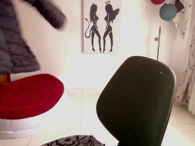 vivian-milf-paint webcam