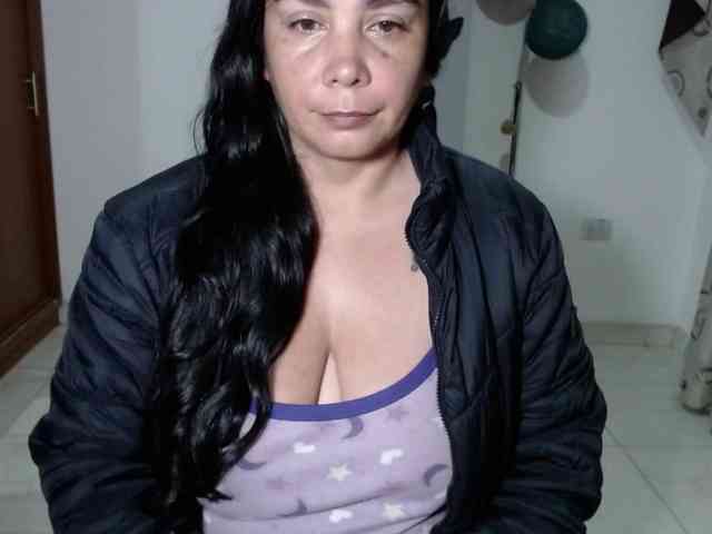 vivian-milf-paint webcam