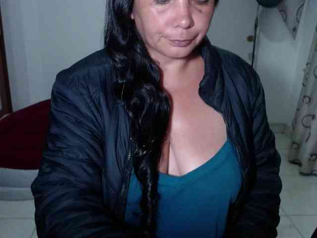 vivian-milf-paint webcam