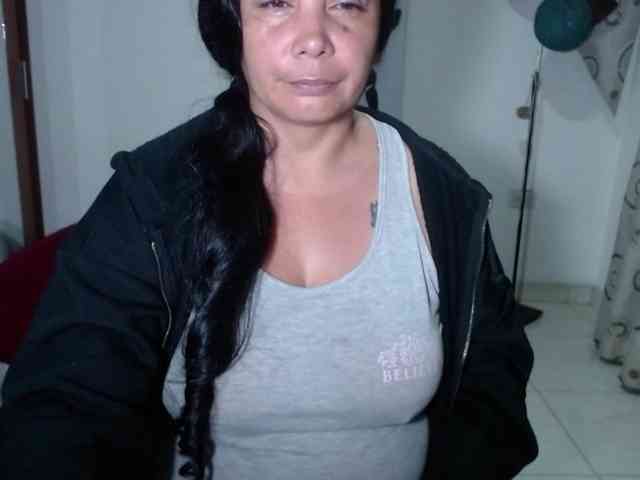 vivian-milf-paint webcam