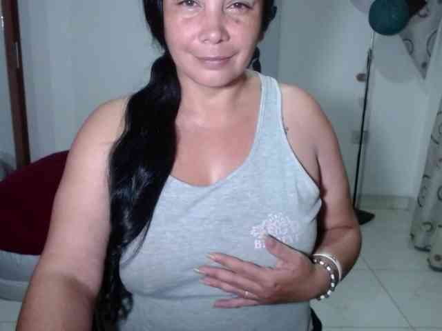 vivian-milf-paint webcam