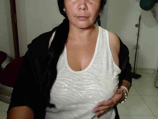 vivian-milf-paint webcam