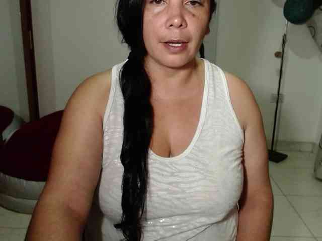 vivian-milf-paint webcam