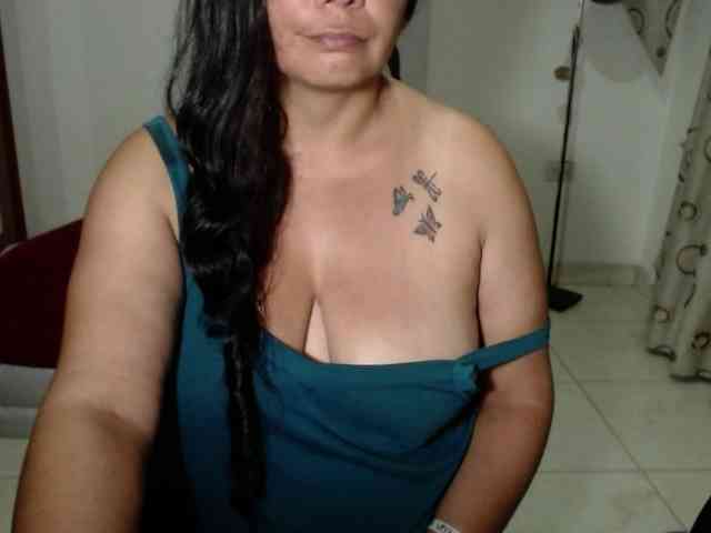 vivian-milf-paint webcam