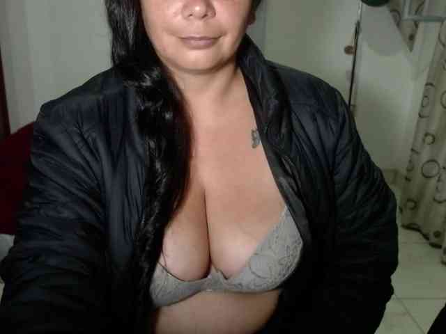 vivian-milf-paint webcam