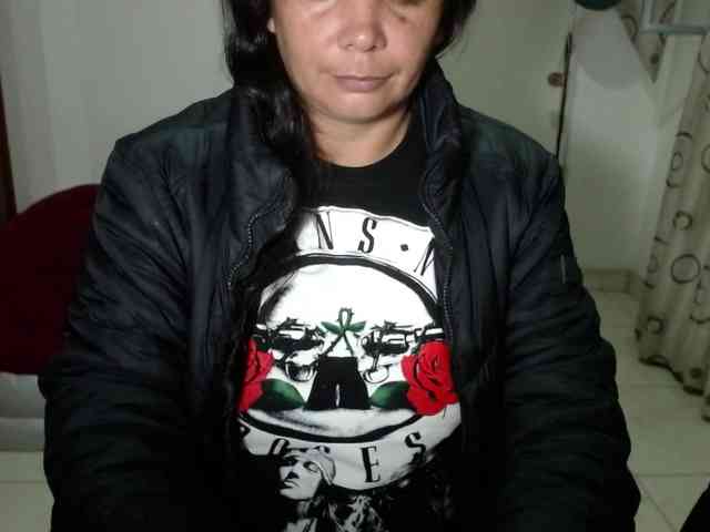 vivian-milf-paint webcam