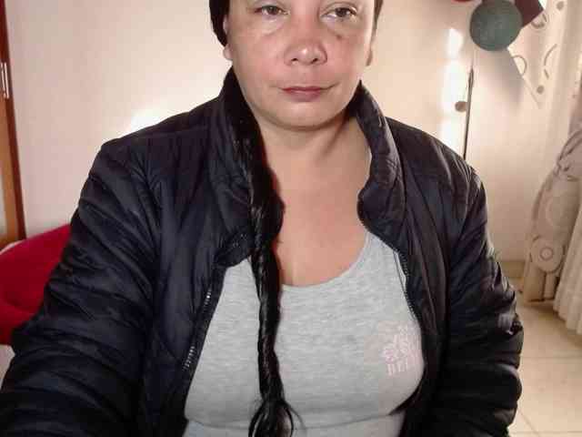 vivian-milf-paint webcam