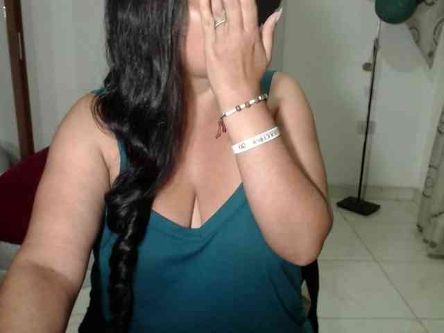 vivian-milf-paint webcam