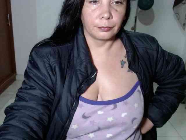 vivian-milf-paint webcam