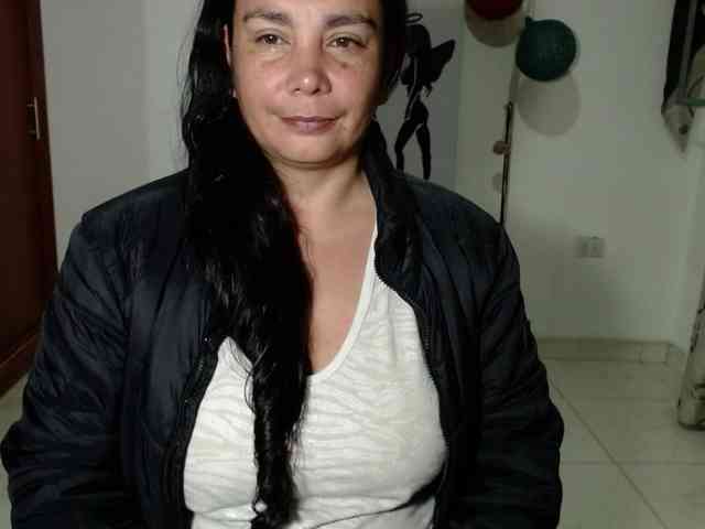 vivian-milf-paint webcam