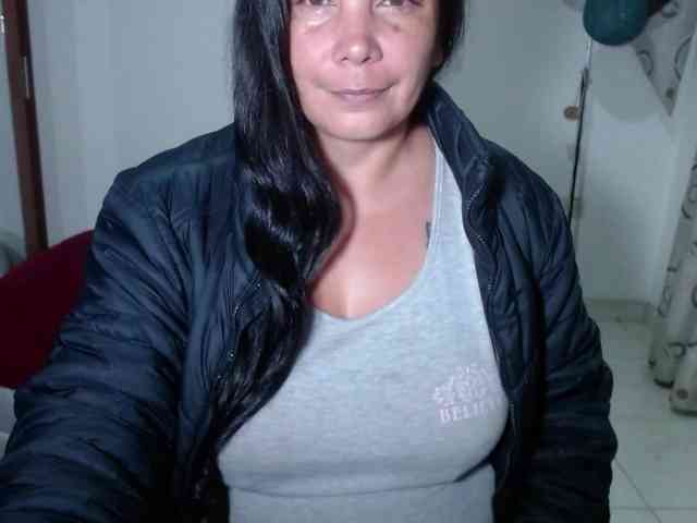 vivian-milf-paint webcam