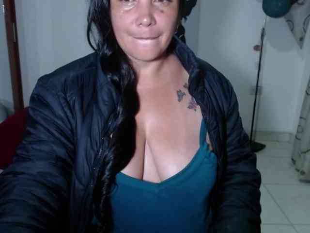 vivian-milf-paint webcam