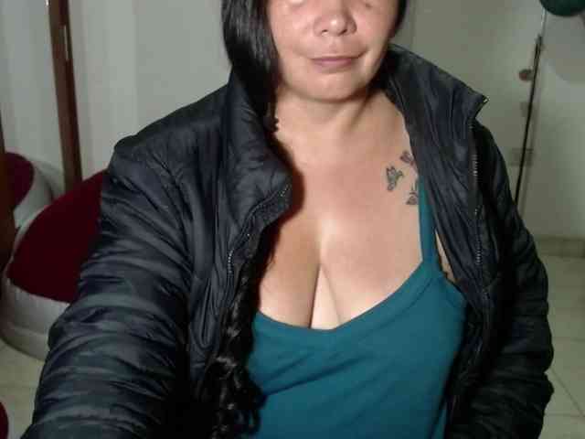 vivian-milf-paint webcam