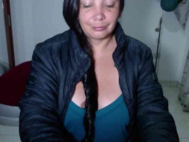 vivian-milf-paint webcam