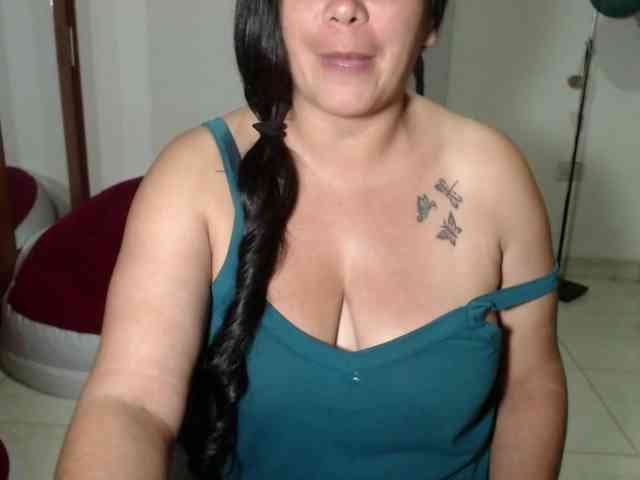 vivian-milf-paint webcam