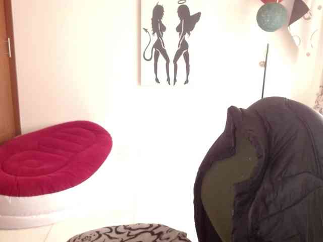 vivian-milf-paint webcam