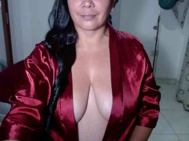 vivian-milf-paint webcam