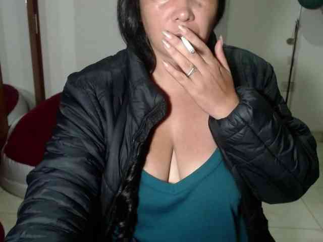 vivian-milf-paint webcam