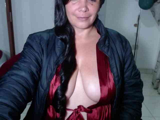 vivian-milf-paint webcam