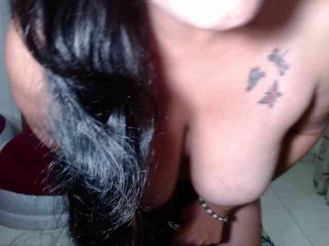 vivian-milf-paint webcam