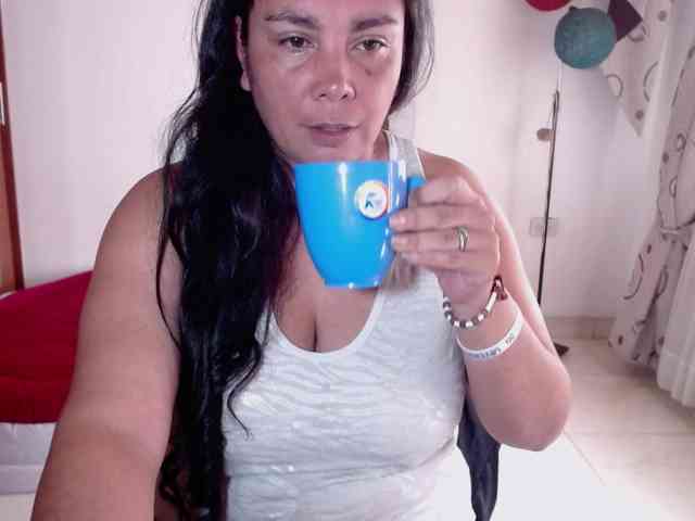 vivian-milf-paint webcam