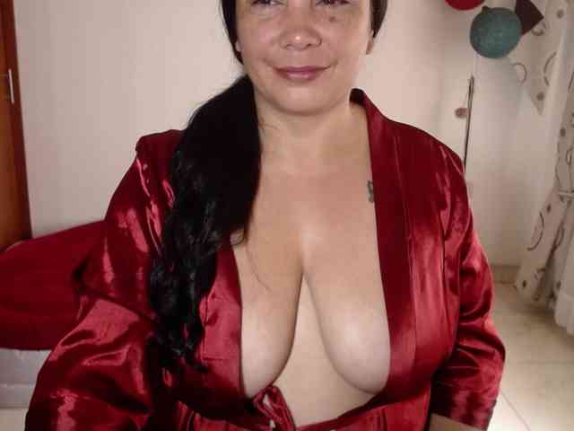 vivian-milf-paint webcam