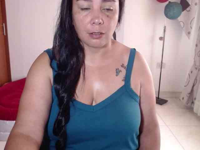 vivian-milf-paint webcam