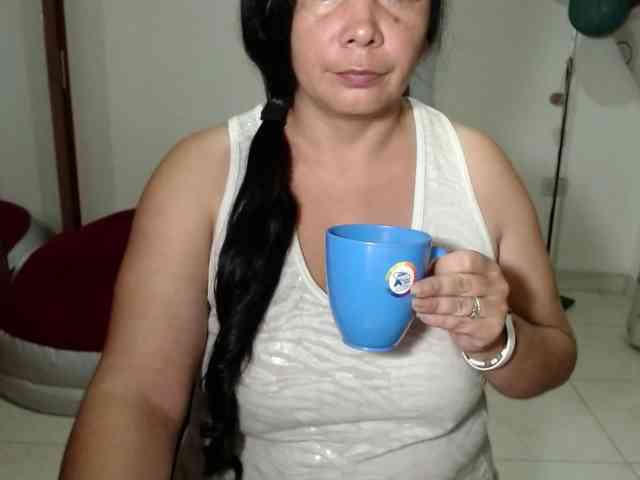 vivian-milf-paint webcam