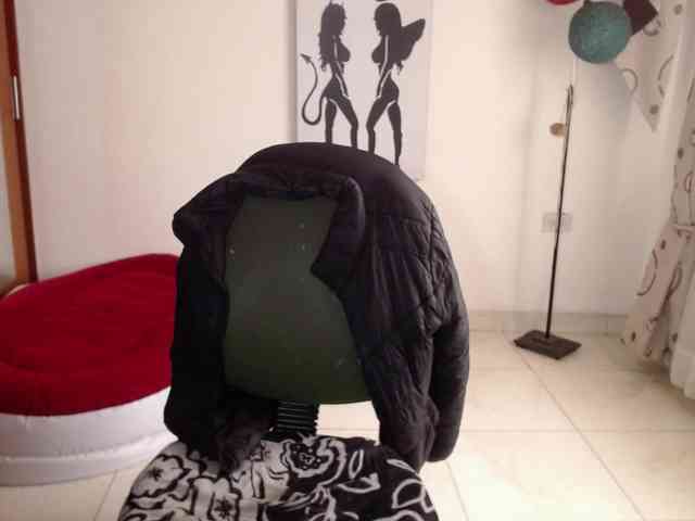 vivian-milf-paint webcam