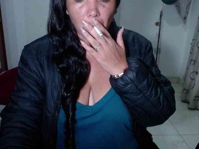 vivian-milf-paint webcam