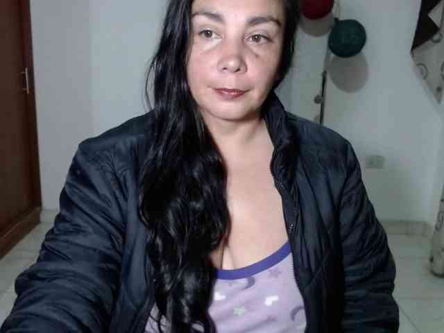 vivian-milf-paint webcam