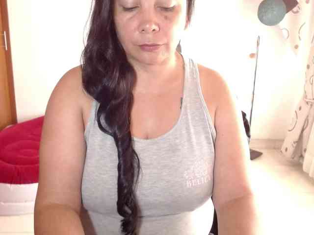 vivian-milf-paint webcam