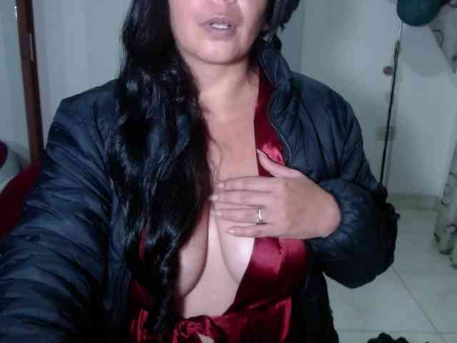 vivian-milf-paint webcam